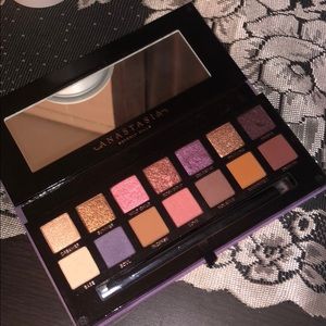 Anastasia Beverly Hills Makeup - ABH Norvina Palette Anastasia Beverly Hills Makeup - ABH Norvina Palette